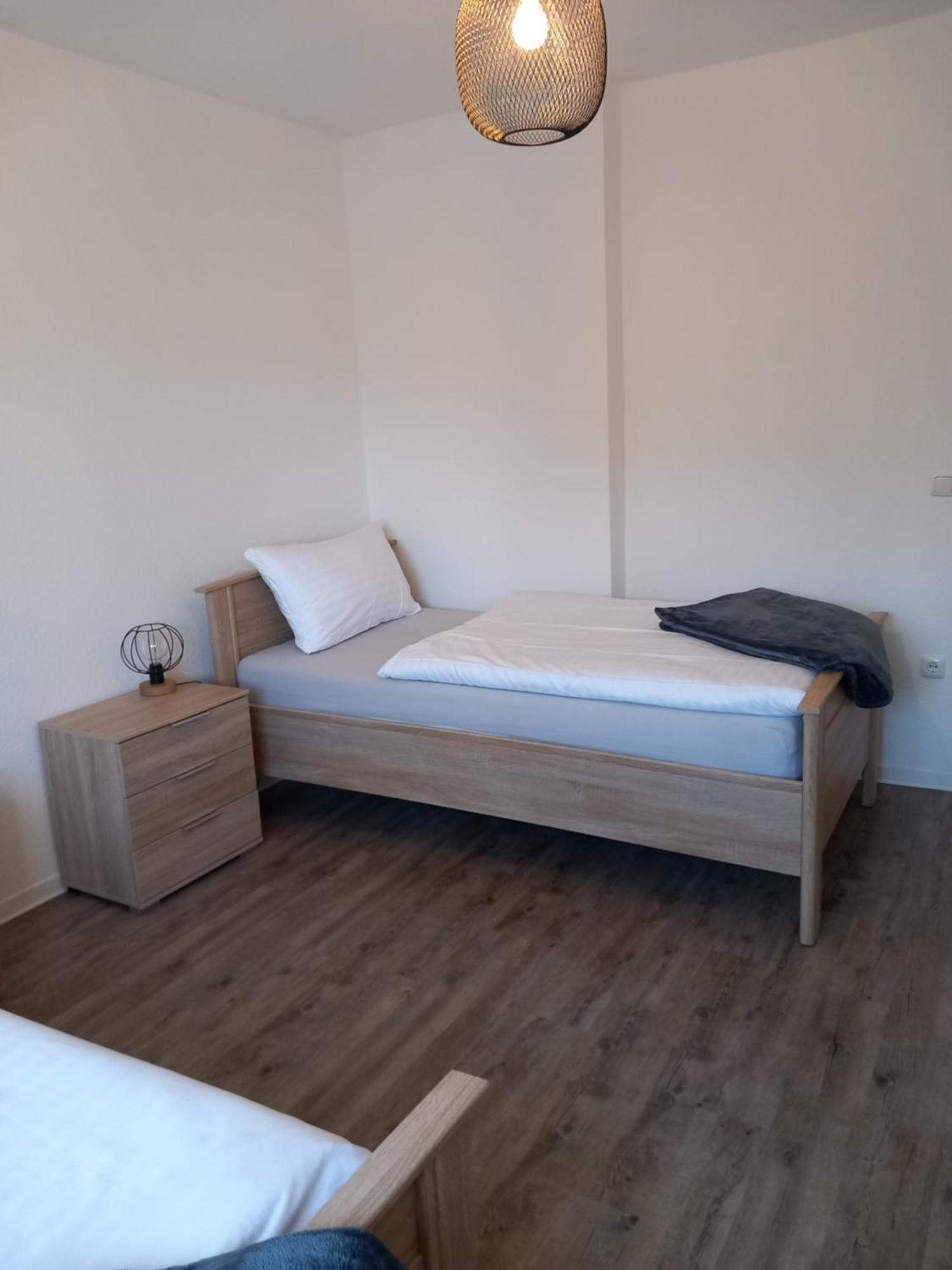 City Apartment Duisburg 2#Netflix &Wlan &Kingsize Bett & Kaffee Maschine & Central & 500M Innenhafen & 2 Min U Bahn Exterior photo